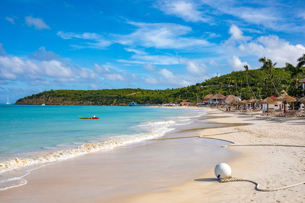 Dickenson Bay